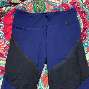 Nike dry fit legging with mesh detailing